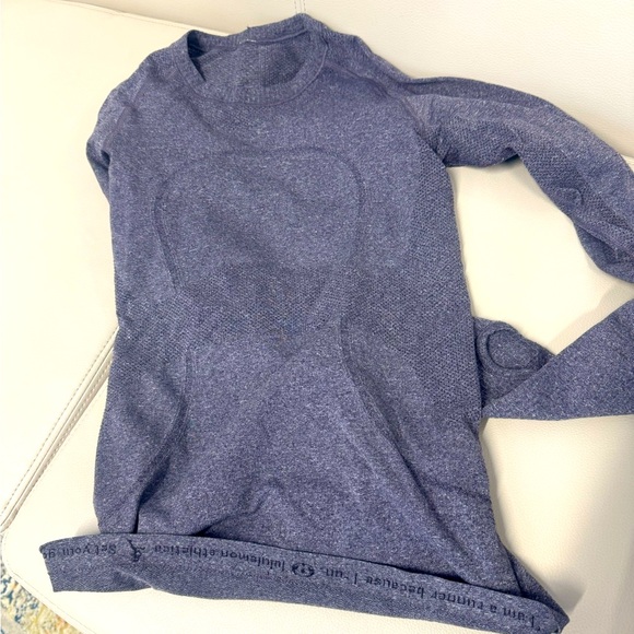 Lululemon Women’s Swiftly Tech Long-Sleeve Shirt, Size 4, Nightfall colour - Picture 5 of 6